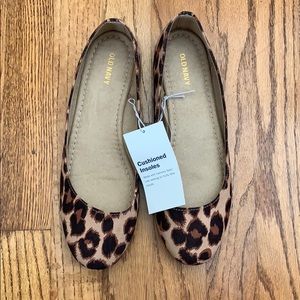 Leopard print ballet flat